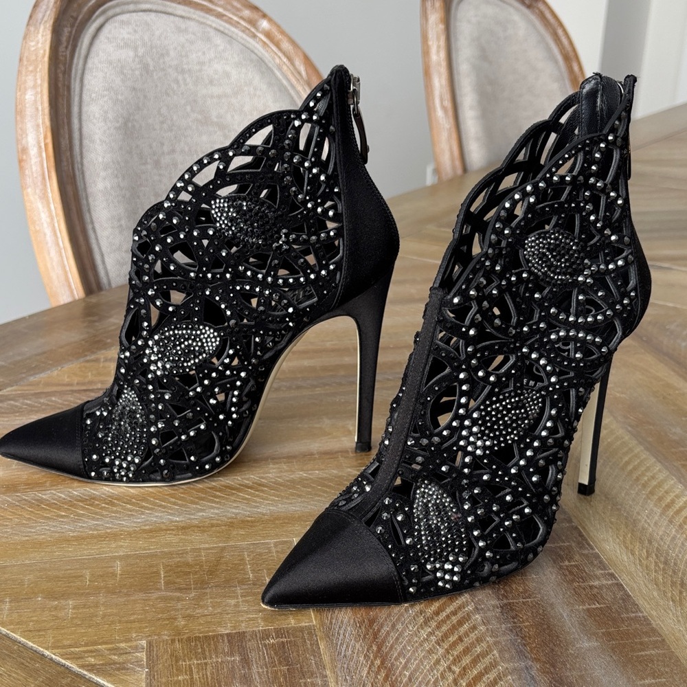 Elegant Black Stiletto Heels